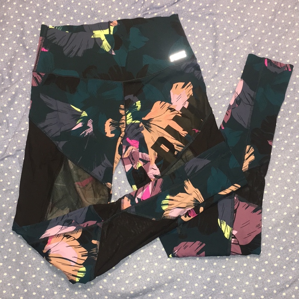 NWOT Victoria’s Secret PINK Athletic Leggings Rare